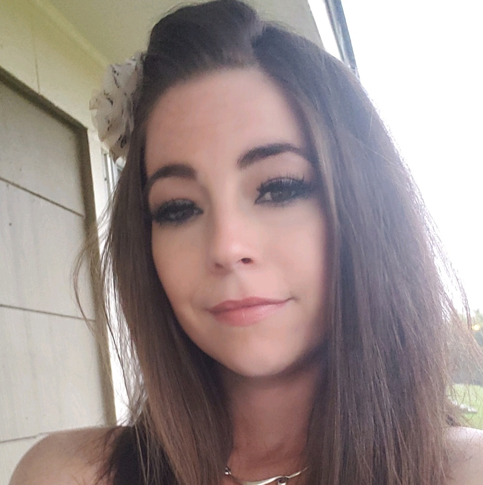 Meet your Posher, Amber